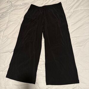 Athleta Avenue Wide Leg Crop Black Ankle Pants Size 14